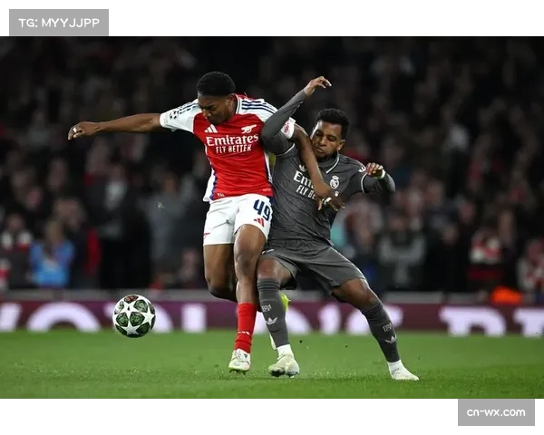 “第二屏幕”体验成为新战场:各俱乐部官方App在欧冠比赛日的功能竞赛 “第二屏幕”体验成为新战场:各俱乐部官方App在欧冠比赛日的功能竞赛